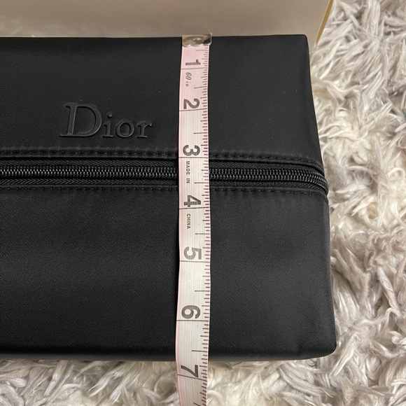 Dior Pouch - Picture 10 of 11